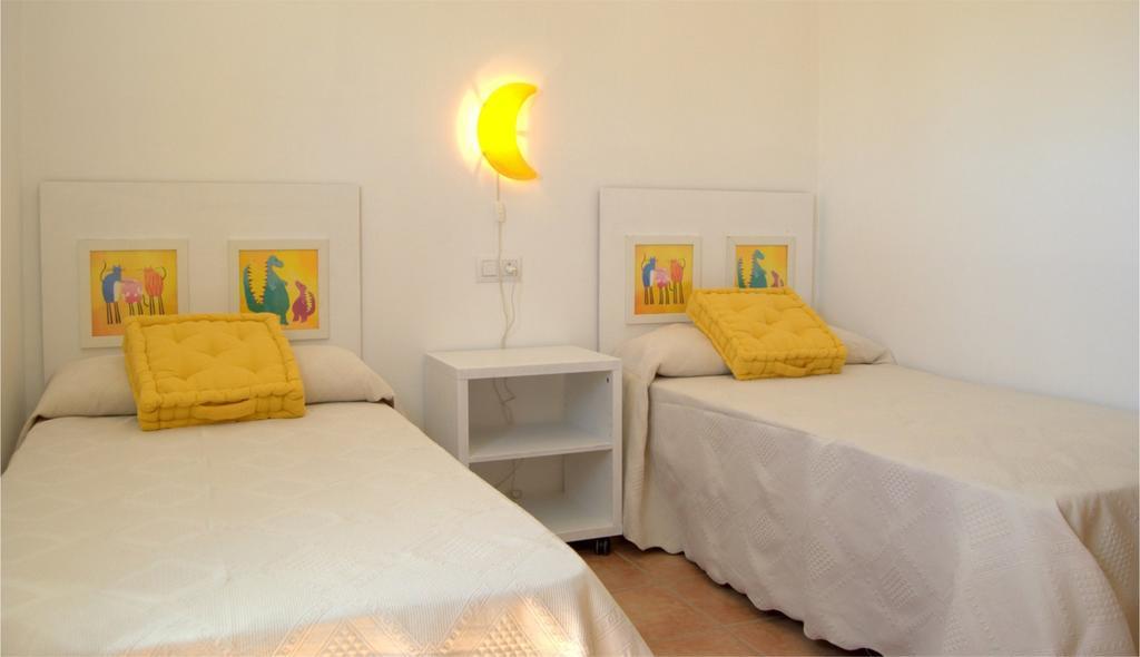 Apartamentos Beslow Ла-Антілья Екстер'єр фото