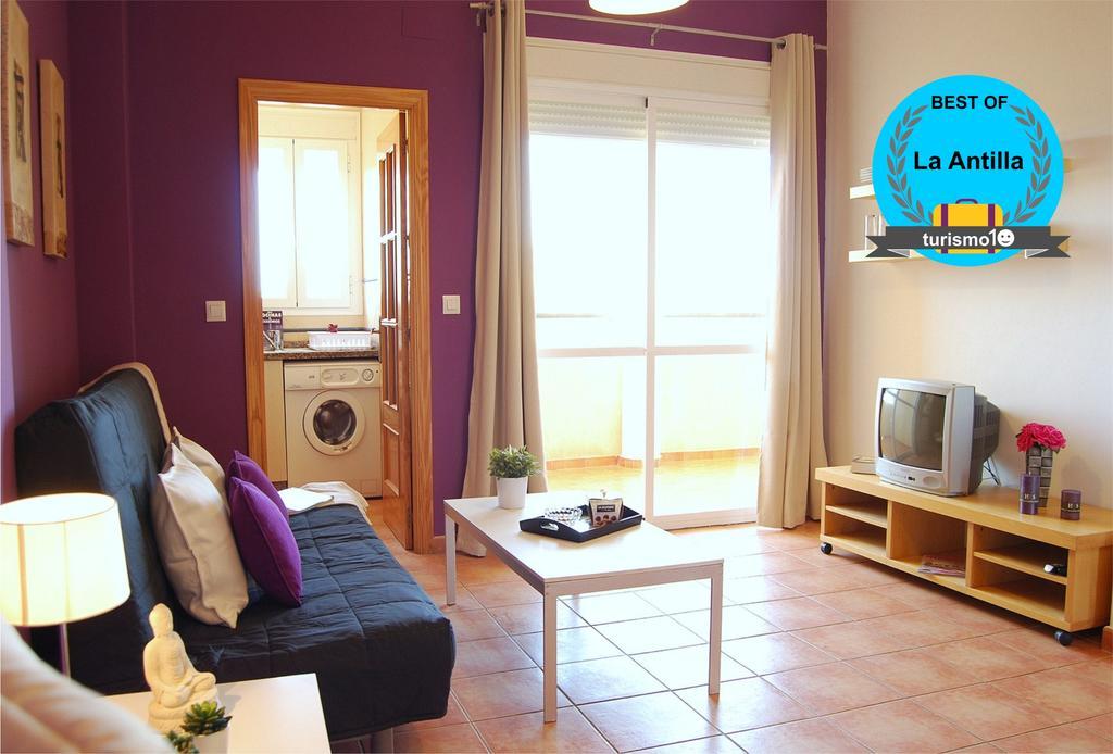 Apartamentos Beslow Ла-Антілья Екстер'єр фото