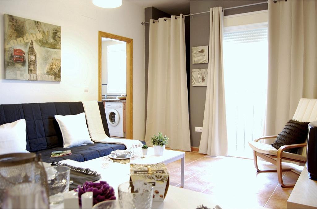 Apartamentos Beslow Ла-Антілья Екстер'єр фото